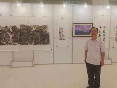 國策智庫專家李德偉參觀上海政協(xié) 觀摩領(lǐng)導作品，共話文化藝術(shù)交流